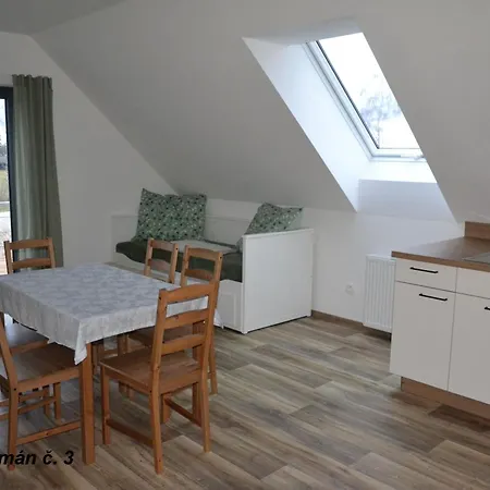 Benatky Apartamento