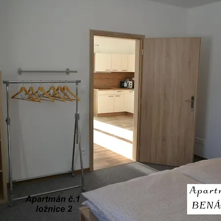 Apartamento Benatky Suchdol nad Luznici